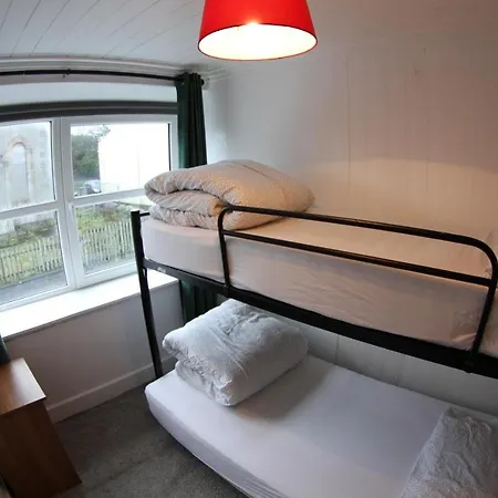 The Boathouse Lodge Hostel-2