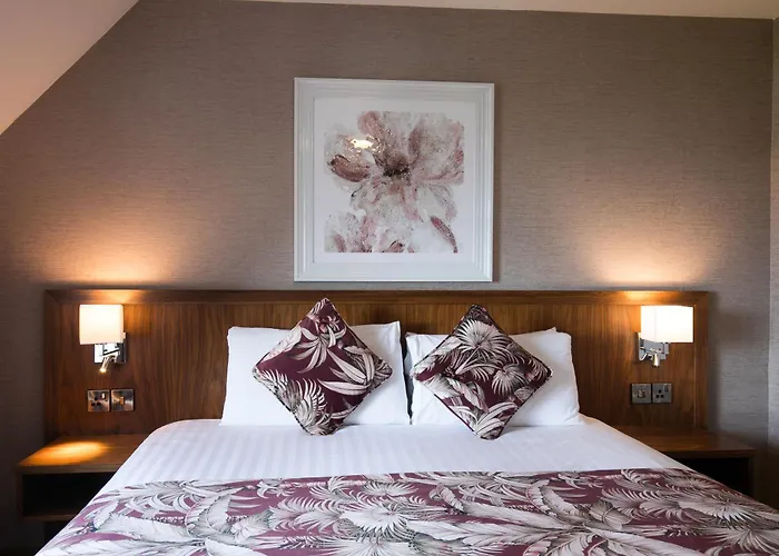 Family Hotel: Holyrood Hotel - Leisure Centre & The Spa At Orchids